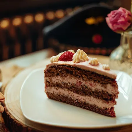 Museumsbahnhof Ahuette Hotel Üxheim