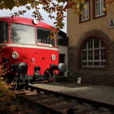 فندق Museumsbahnhof Ahuette *